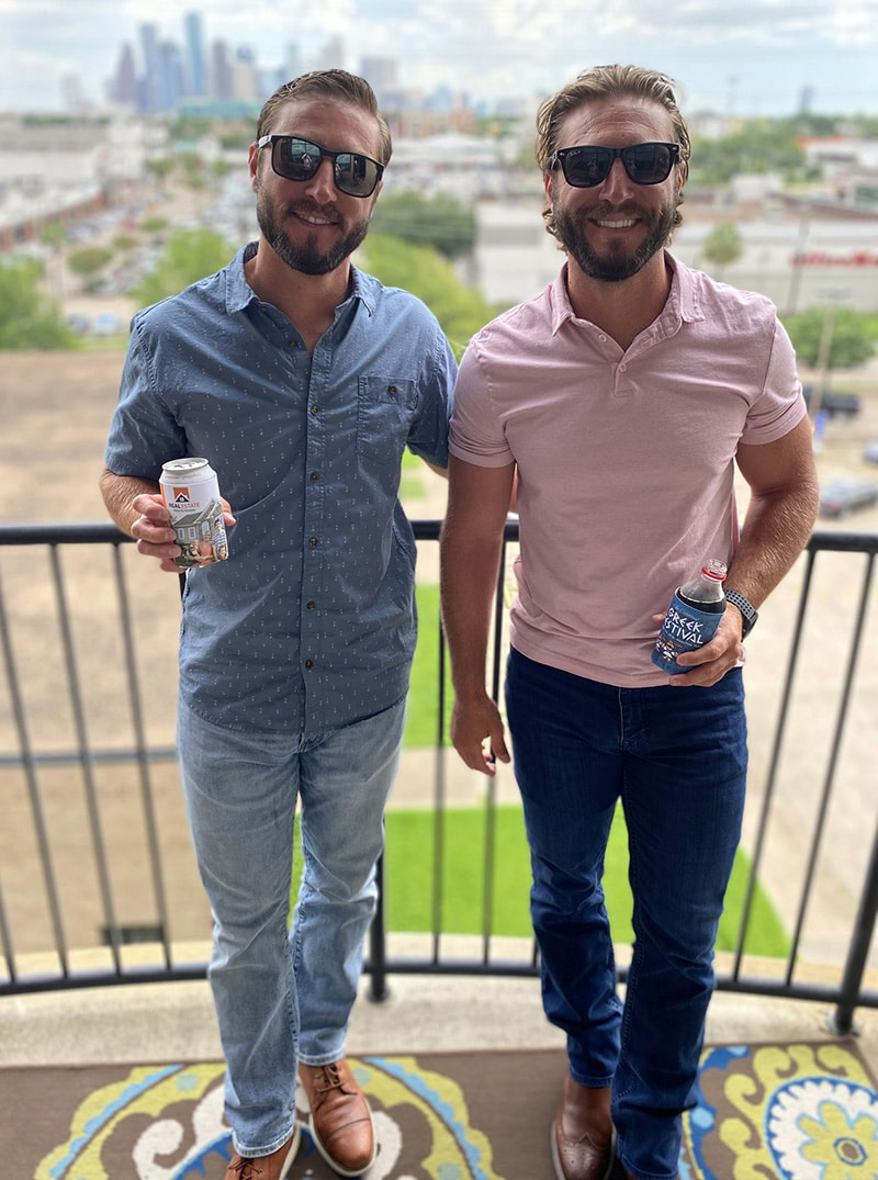 Descriptive alt text