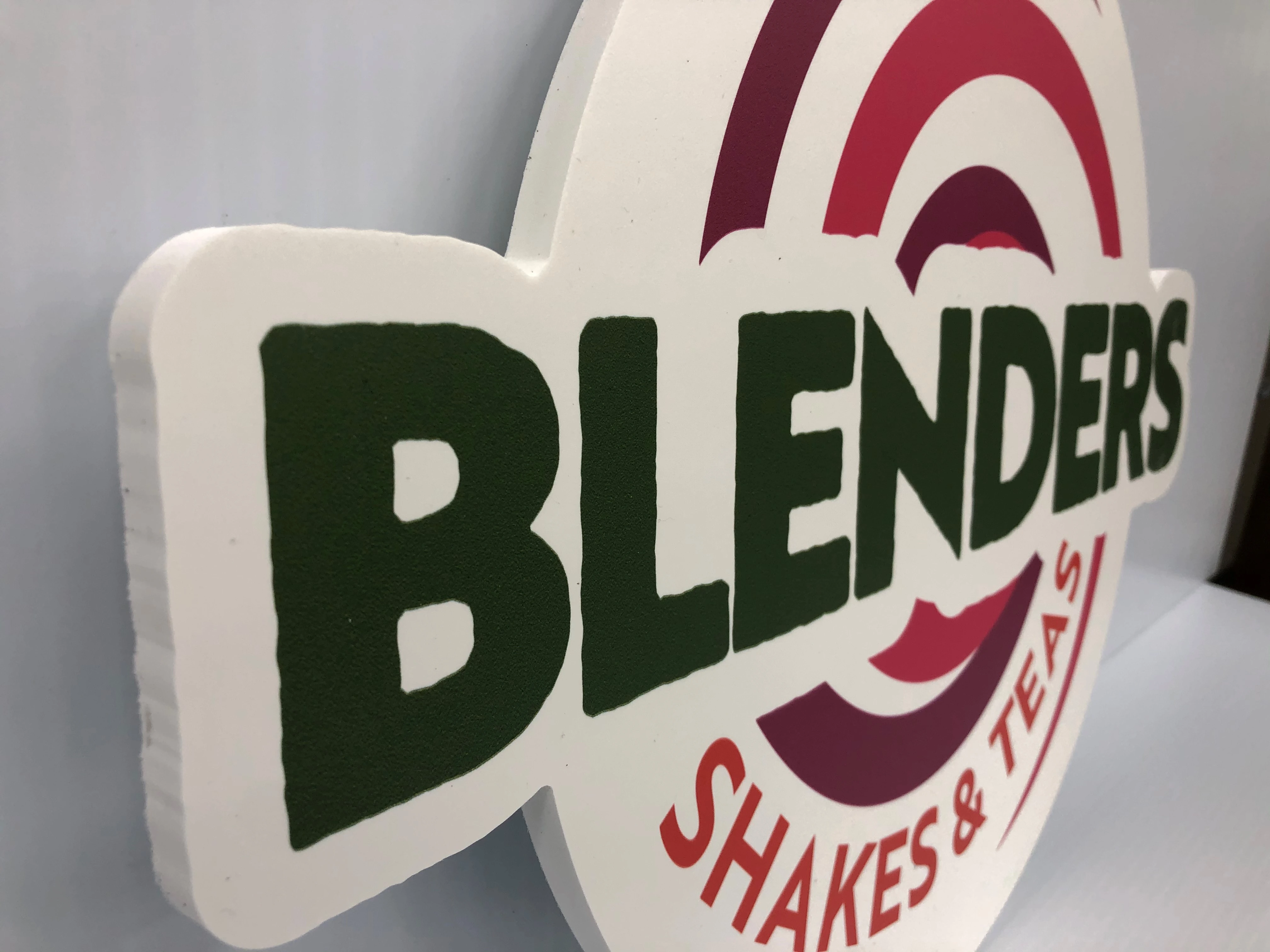 Contour-cut 6mm PVC sign detail